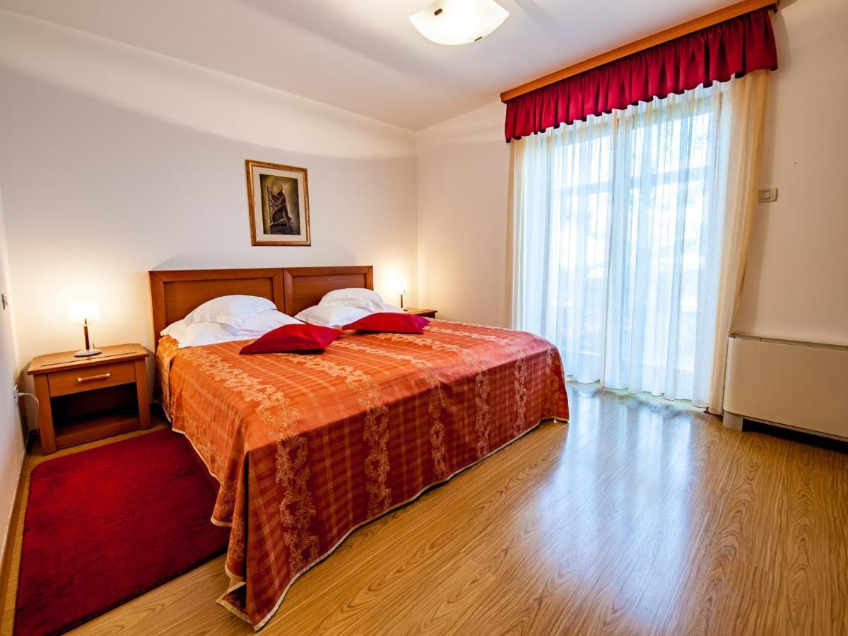 Villa Magnolija Cres Bagian luar foto