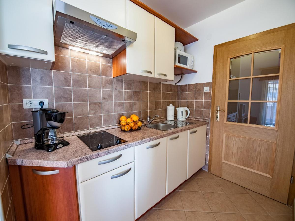 Villa Magnolija Cres Bagian luar foto