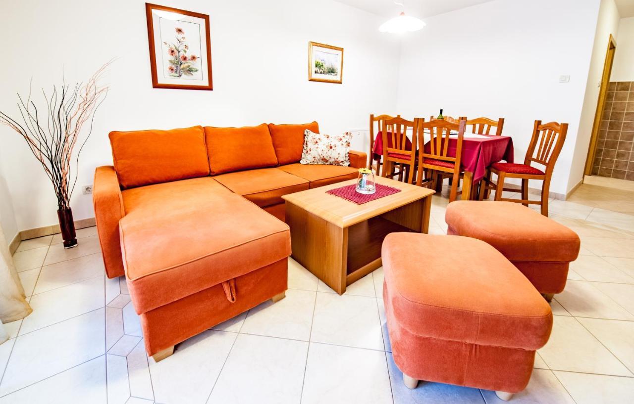 Villa Magnolija Cres Bagian luar foto